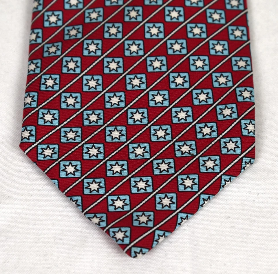 MINT Emilio Pucci Red w/Blue & White Squares, Stars & Stripes Tie 3.25 x 54 - Imagem 2 de 4
