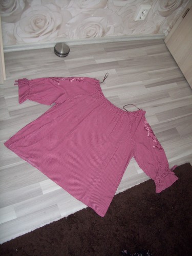 schönes sehr gut erhaltenes Damenpaket Gr. 48- teils sogar noch neu - Bild 6 von 6