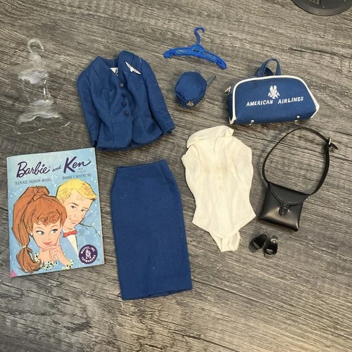 Vintage Barbie 984 American Airlines Stewardess - COMPLETE Original Set - MINTY!