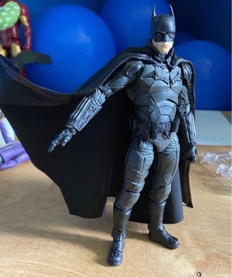 BATMAN　オーダー品 Custom Batman 2022 movie Leather Wired Cape mcfarlane multiverse 1