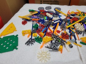 K'Nex Mega Multiset Motherlode: 2 and 2/3 lbs! - 3 Motors - So many parts.  Knex