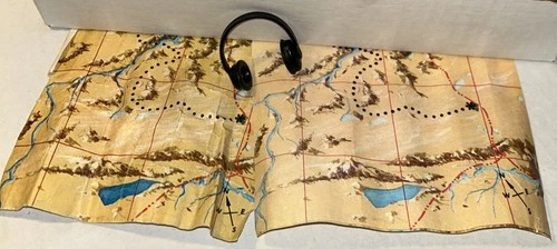 VINTAGE GI JOE HEADQUARTERS 2 MAPS & HEADPHONES
