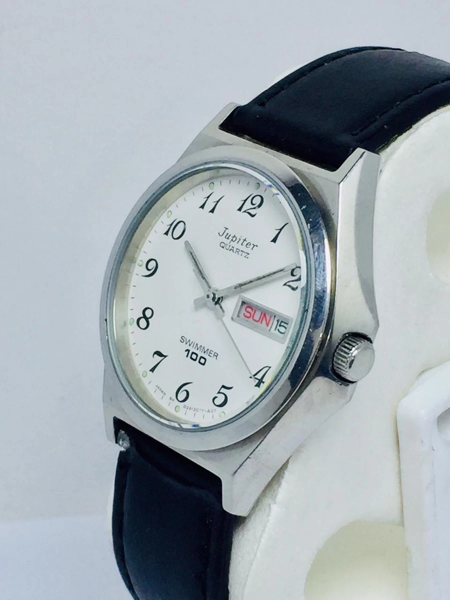 Orient Jupiter D39307 71 Swimmer Quartz Day Date Men s Watch AHE344HH3