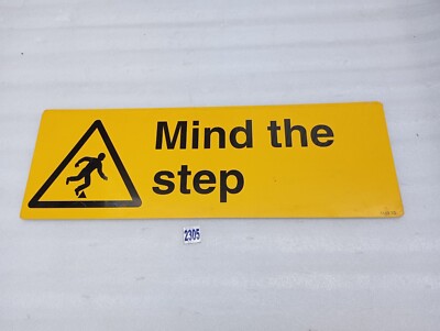SAFETY WARNING FIBER BOARD 'Mind the step' (LOT OF 3 PCs)