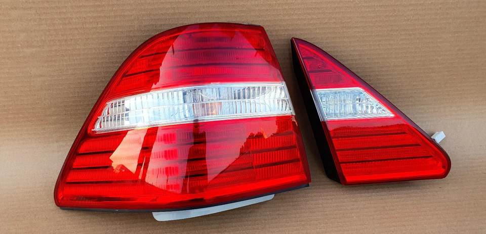 LEXUS LS430 2004-2006 Luz trasera exterior lado izquierdo con luz interior lado izquierdo OEM Foto 2 de 4