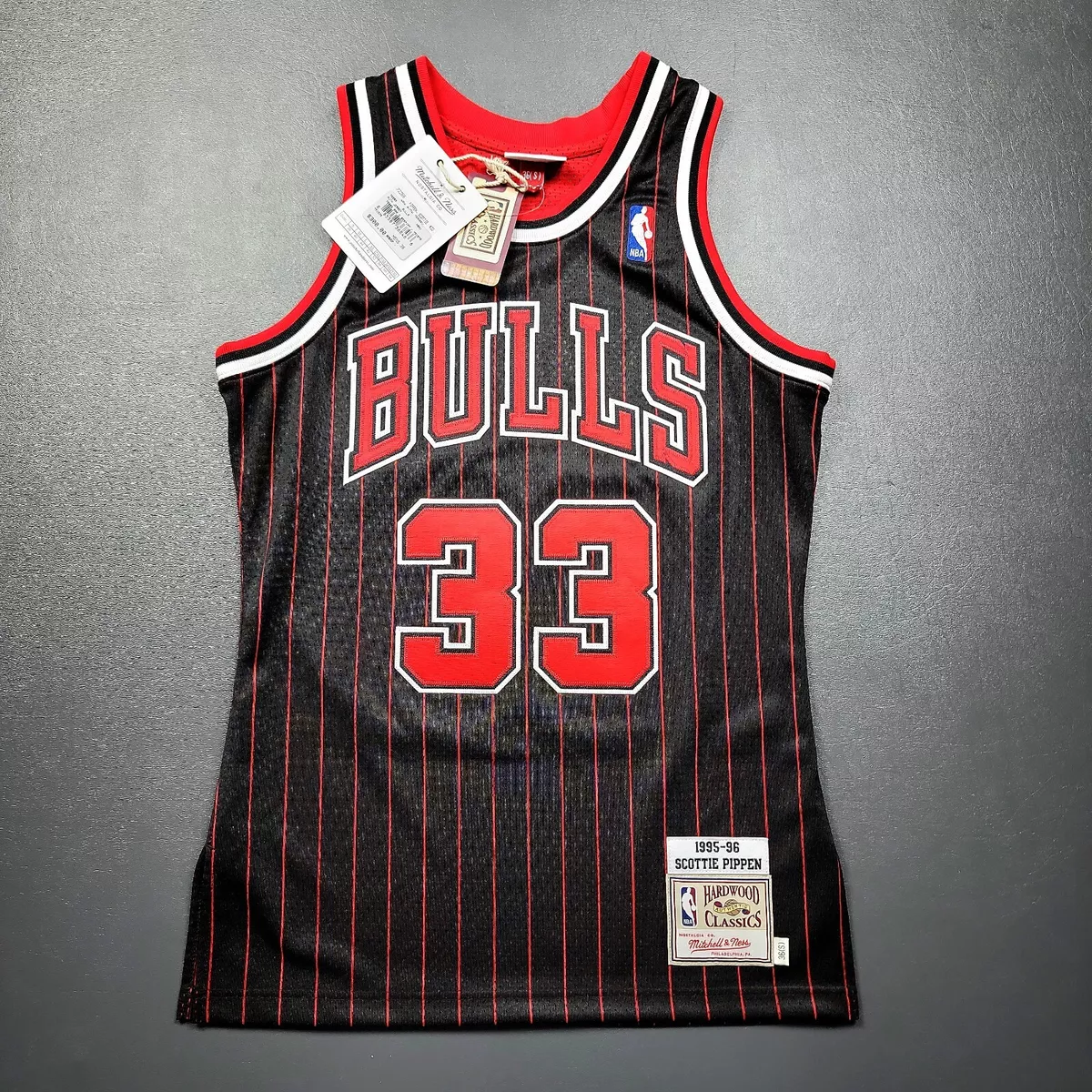 100% Authentic Scottie Pippen Mitchell Ness 95 96 Bulls Jersey Size 36 S  Mens