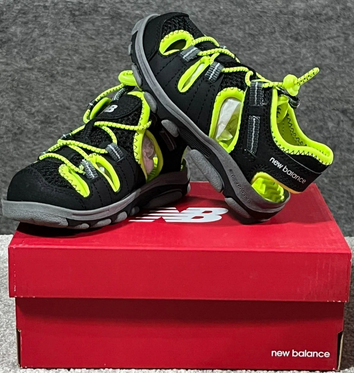 New balance adirondack best sale sandal