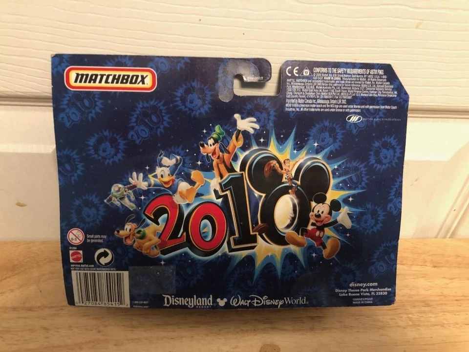 Matchbox Die Cast Mattel 2010 Motor Coach Bus Disney Mickey Mouse Red New - Image 4 of 4