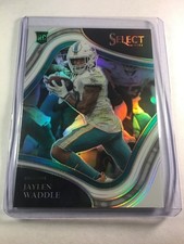2021 Panini Select Jaylen Waddle Green and Black Snakeskin #348 card