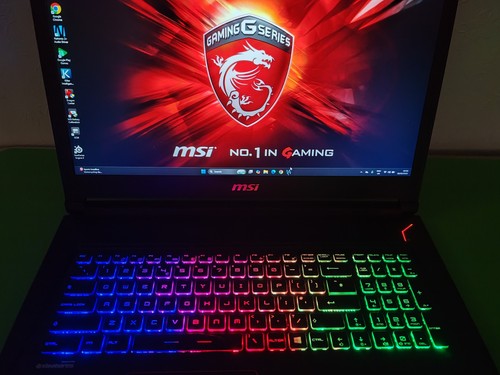 Neuwertiger 17 Zoll Gaming Laptop MSI i7 CPU 2TBB HDD 256GB SSD 16GB RAM