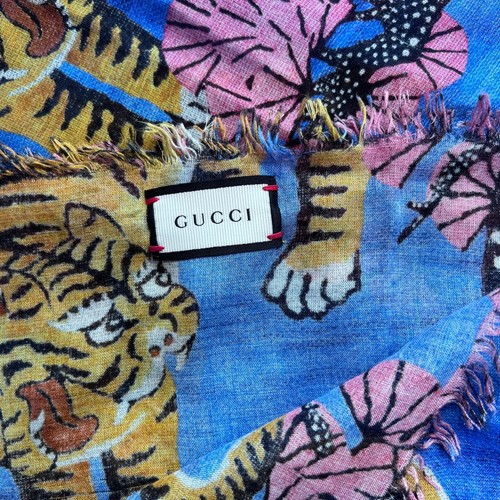 GUCCI Bengal Tiger Print Oversized Modal & Silk Shawl Wrap Scarf Stole with Box - Picture 6 of 11