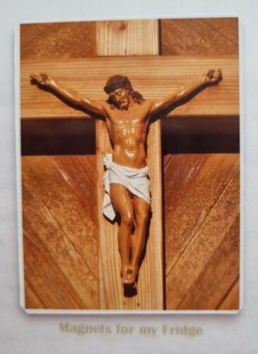 RELIGIOUS JESUS CHRIST ON CROSS / CRUCIFIX FRIDGE MAGNET - M833F - Picture 1 of 1