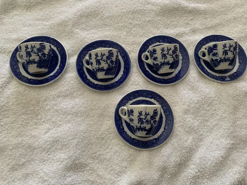6 Vintage Blue Willow Tea /Coffee Cups Made In England