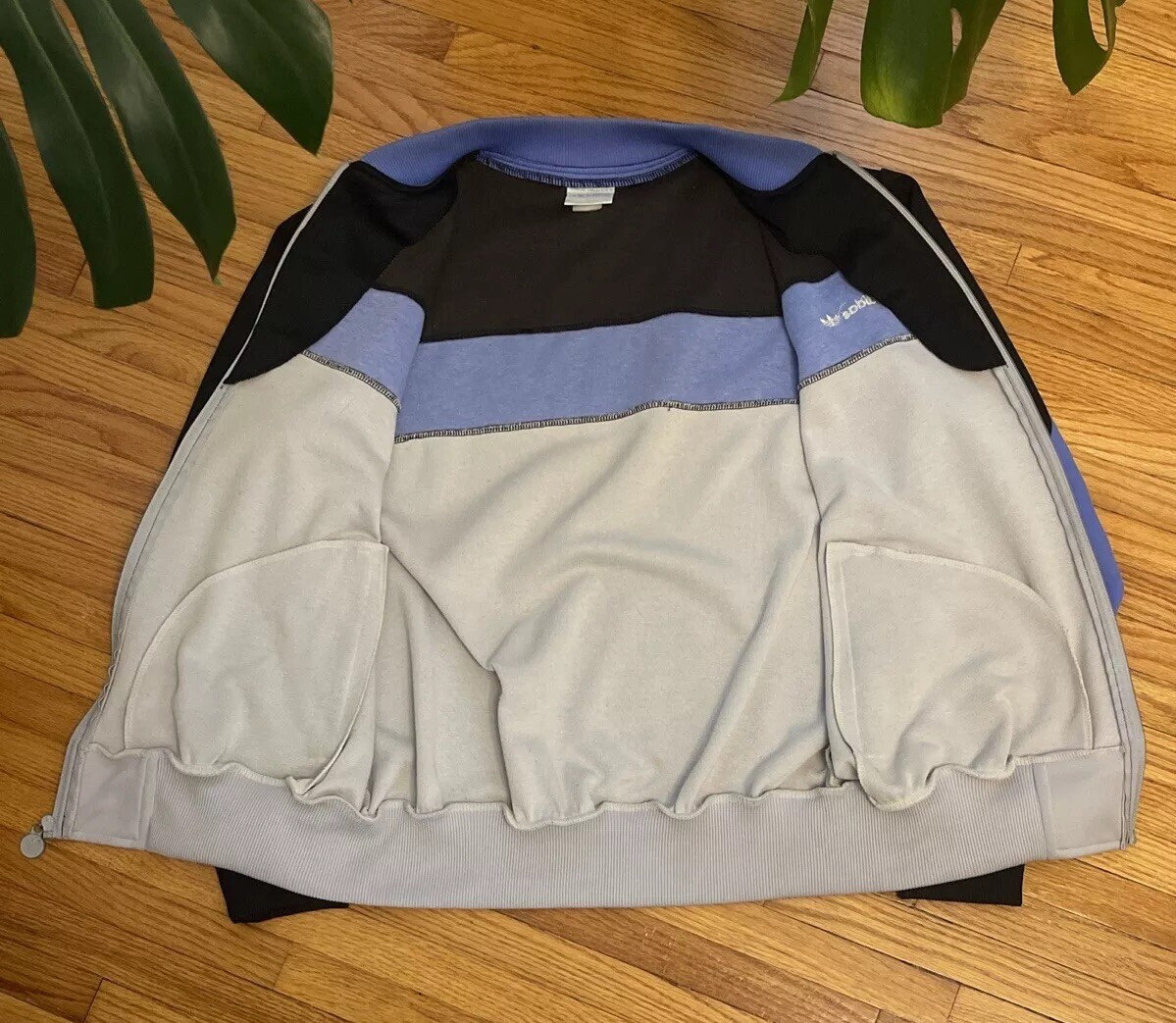Vintage 80s Large Adidas ATP RUN DMC Hip Hop Trefoil Full Vintage 80s Large Adidas ATP RUN DMC Hip Hop Trefoil Full