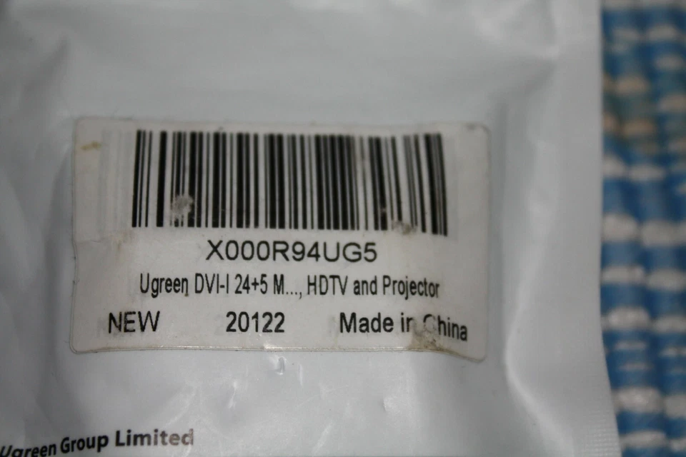 Convertidor adaptador UGREEN DVI-I macho analógico (24+5) a VGA hembra (15 pines) Foto 3 de 3