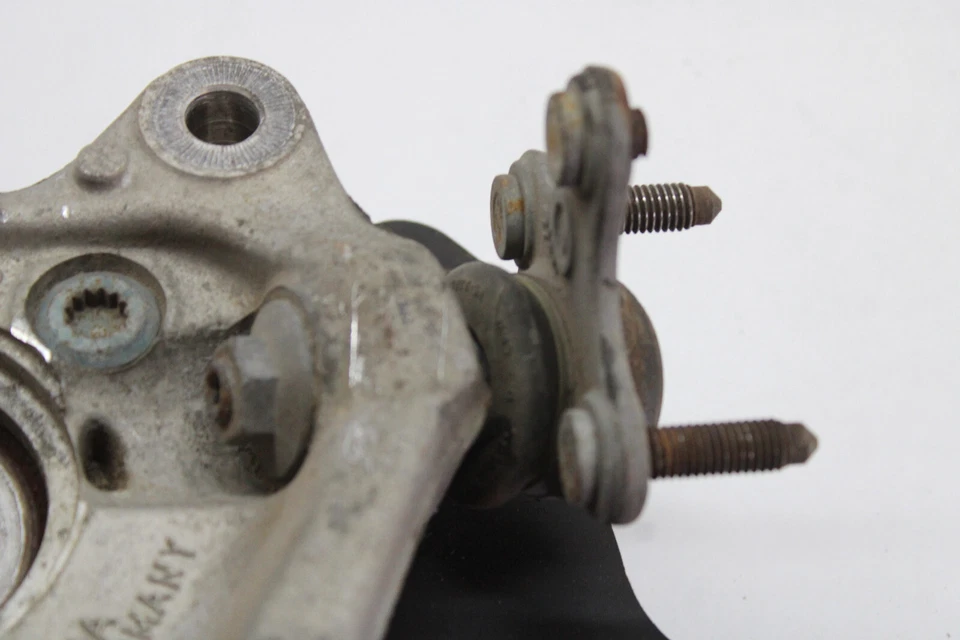 Audi A3 2016 husillo/nudillo delantero izquierdo OEM 15 16 17 18 Foto 4 de 4