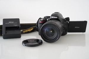 Used Nikon D5100 Body with 18-105mm lens / 3.5-5.6 AF-S
