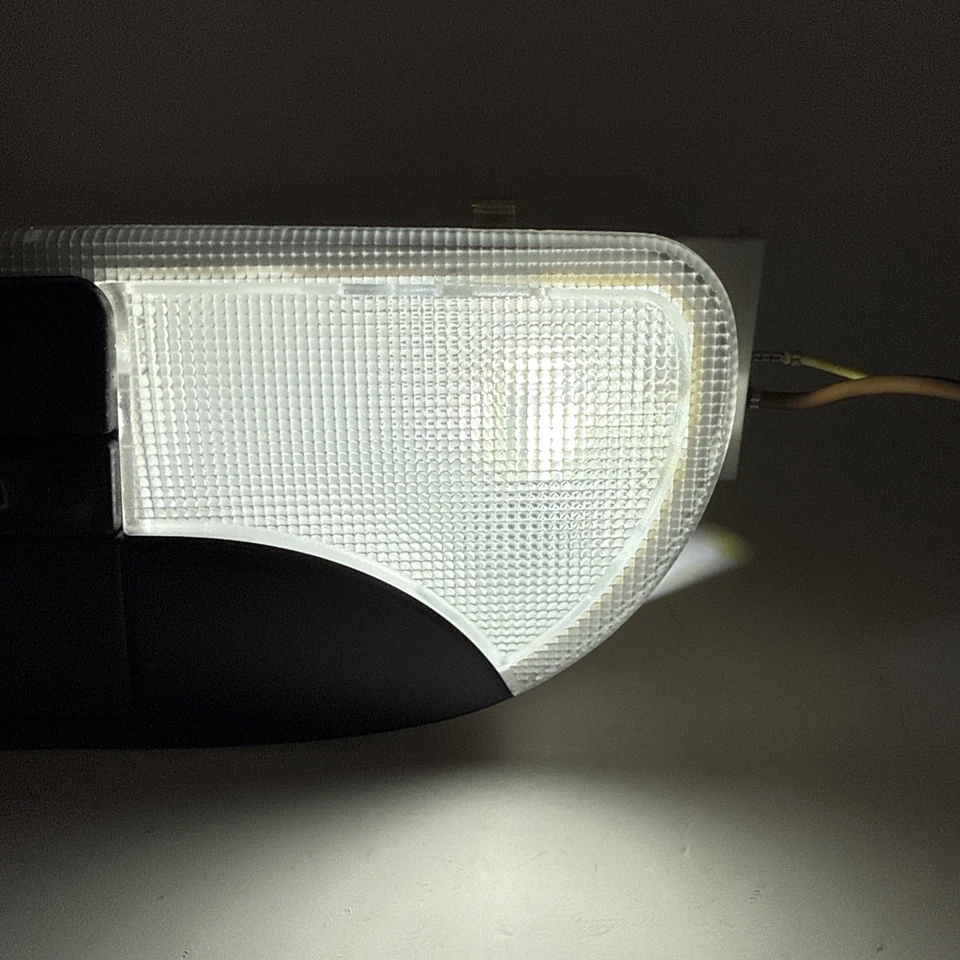 01-04 Mercedes SLK Class R170 Interior Overhead Dome Lamp Reading Light K632 OEM - Imagem 4 de 4