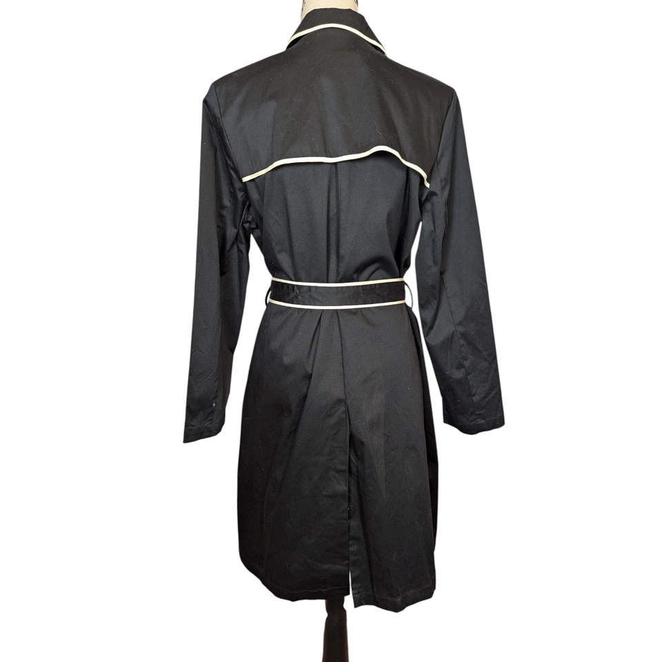 Gabardina forrada corta para mujer George negra con ribete blanco talla mediana Foto 3 de 4