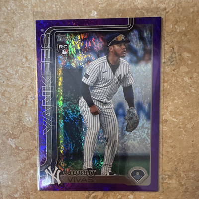 Topps 2025 Update Series Jorbit Vivas RC New York Yankees #US258 056/250& Holi f