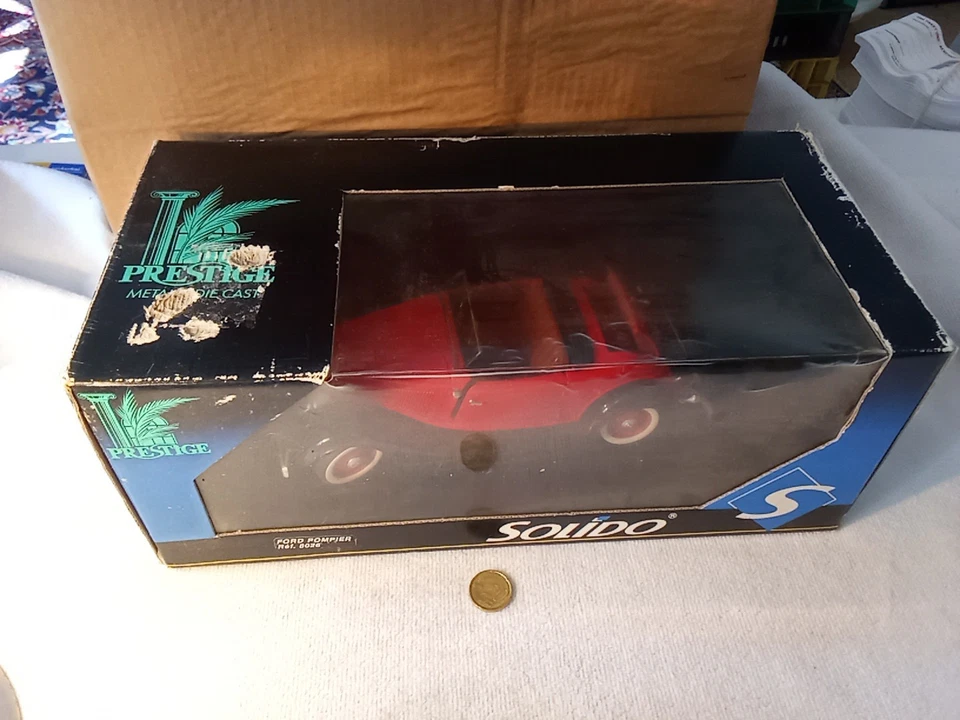 J632 Solido 1:18 Ford Pompier Ref. 8026 Oldtimer Mit Ovp Made in Frankreich  - Bild 2 von 4