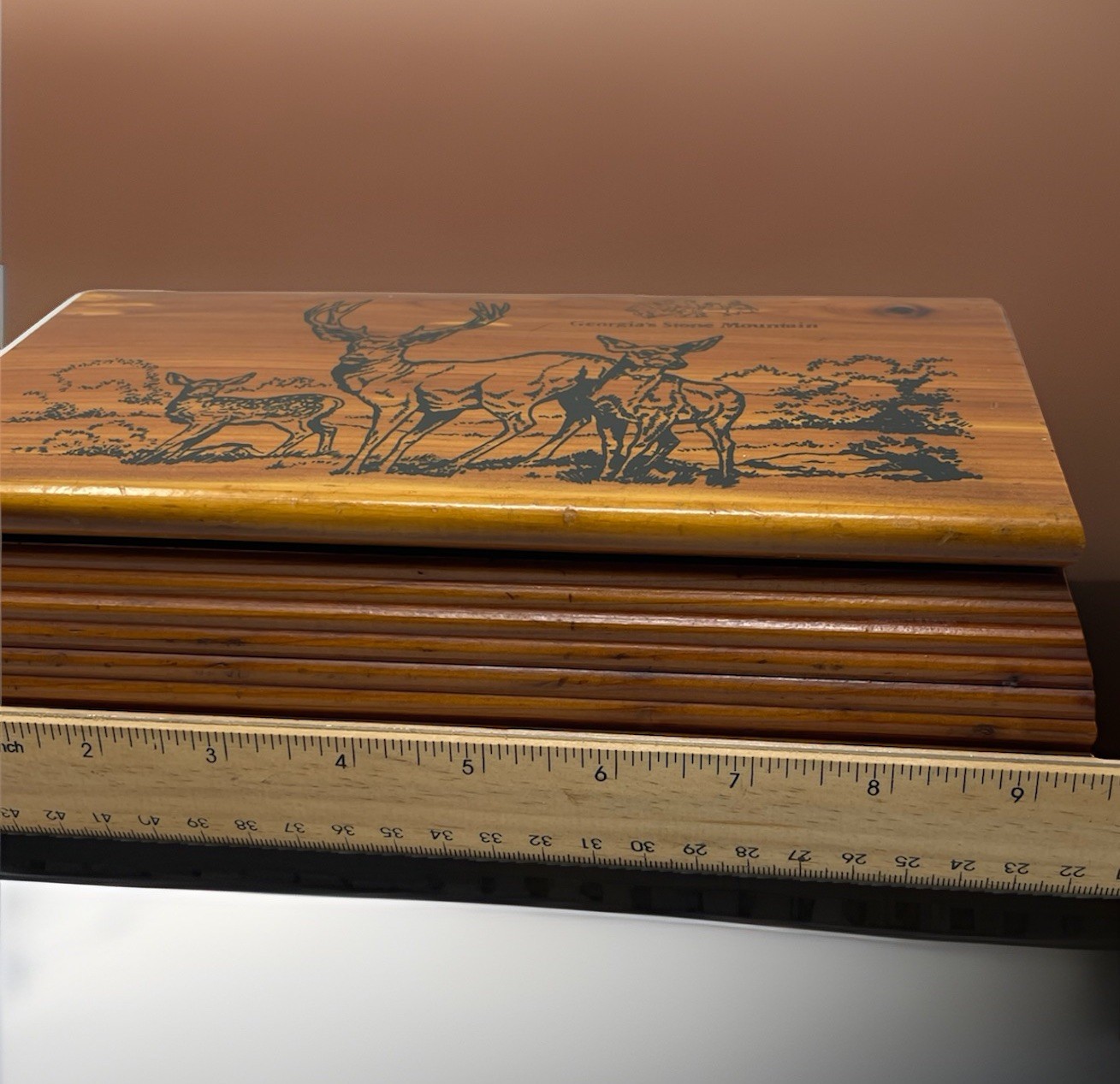Stone Mountain Wooden Cedar Handcrafted Trinket Keepsake Ribbed Box Deer VTG MCM