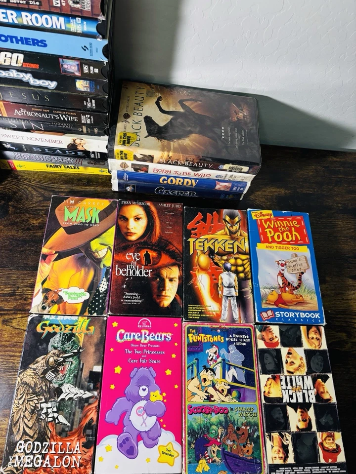 1990’s Vintage Movies / The Mask / Extremely Rare And Hard To Find / 50+🎥🍿 - Image 2 of 4