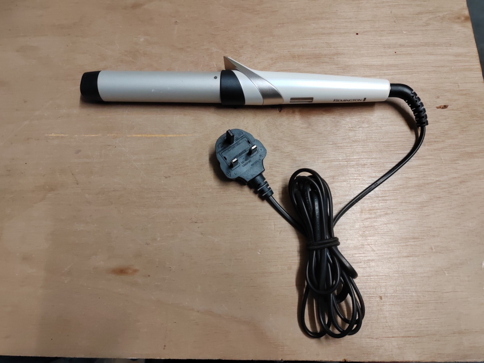 Remington CI89H1 Hydraluxe Curling Wand - White