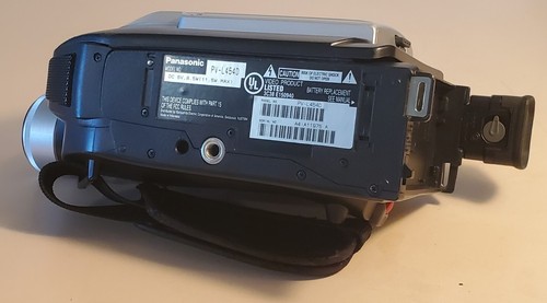 PANASONIC Palmcorder PV-L454D VHS-C Video Camcorder 20x High Def/750x super zoom - Picture 10 of 11