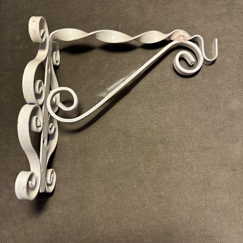 Shabby Chic Scrolled White Iron Wall Mount Hanging Planter Garden Flowers - Picture 18 of 24