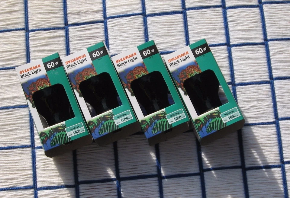 BOXof 4 new BLACK LIGHT BULB 60 WATT A19 blacklight blue 60A19/BLB Sylvania 60w  - Image 3 of 4