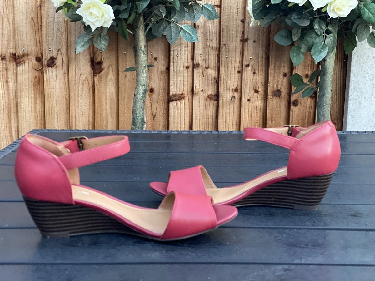 Red wedges hotsell size 6