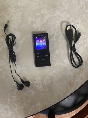 Sony NW-E394 Walkman MP3 Player 8GB- Black - Photo 1 sur 2