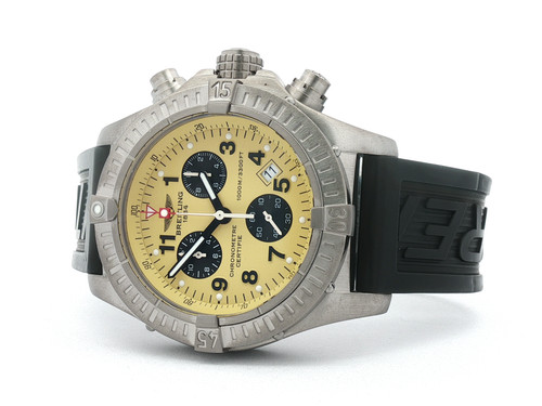 Breitling Chrono Avenger M1 Yellow Dial Quartz Titanium 44MM C...
