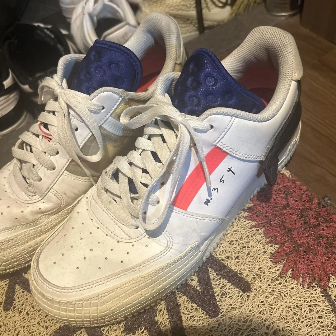 Scarpe da ginnastica Nike da uomo bianche marine in rete US 9 5