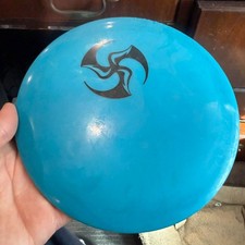 PRODIGY DRIVER (D2 OR D3?) DISC GOLF DRIVER 1...