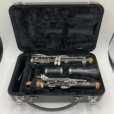 Yamaha 255 Student Bb Clarinet with Hard Carrying Case