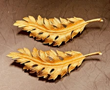 Vintage Two (2) CORO 1961 Gold Tone Brushed & Shiny Leaf 3” Brooch