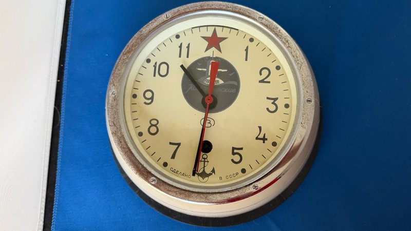 Soviet naval submarine clock 'Komandirskie' manufactured in USSR