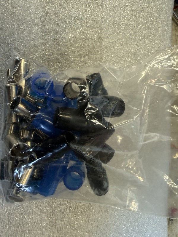 20 Count  Of 4ga Fork Connectors