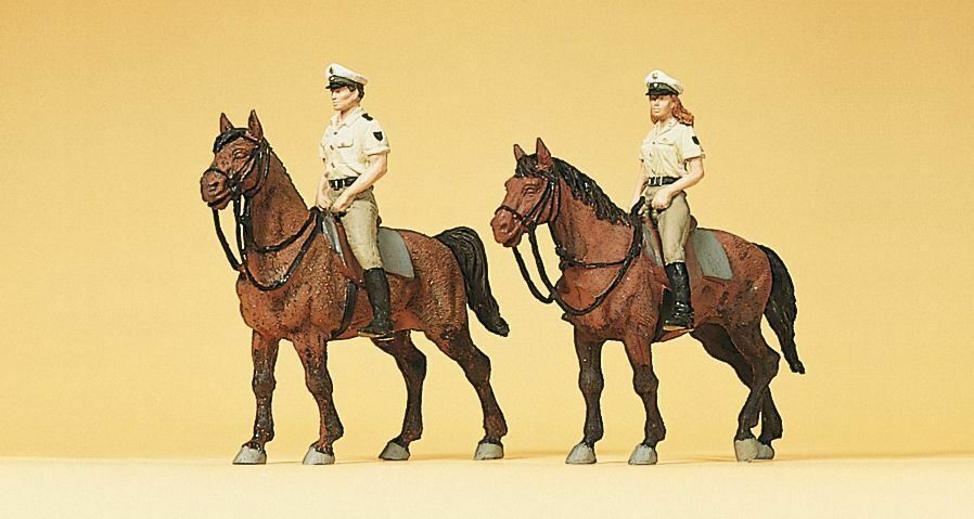 German Police on Horseback (2) Exclusive HO/OO Figure Set Preiser 10389