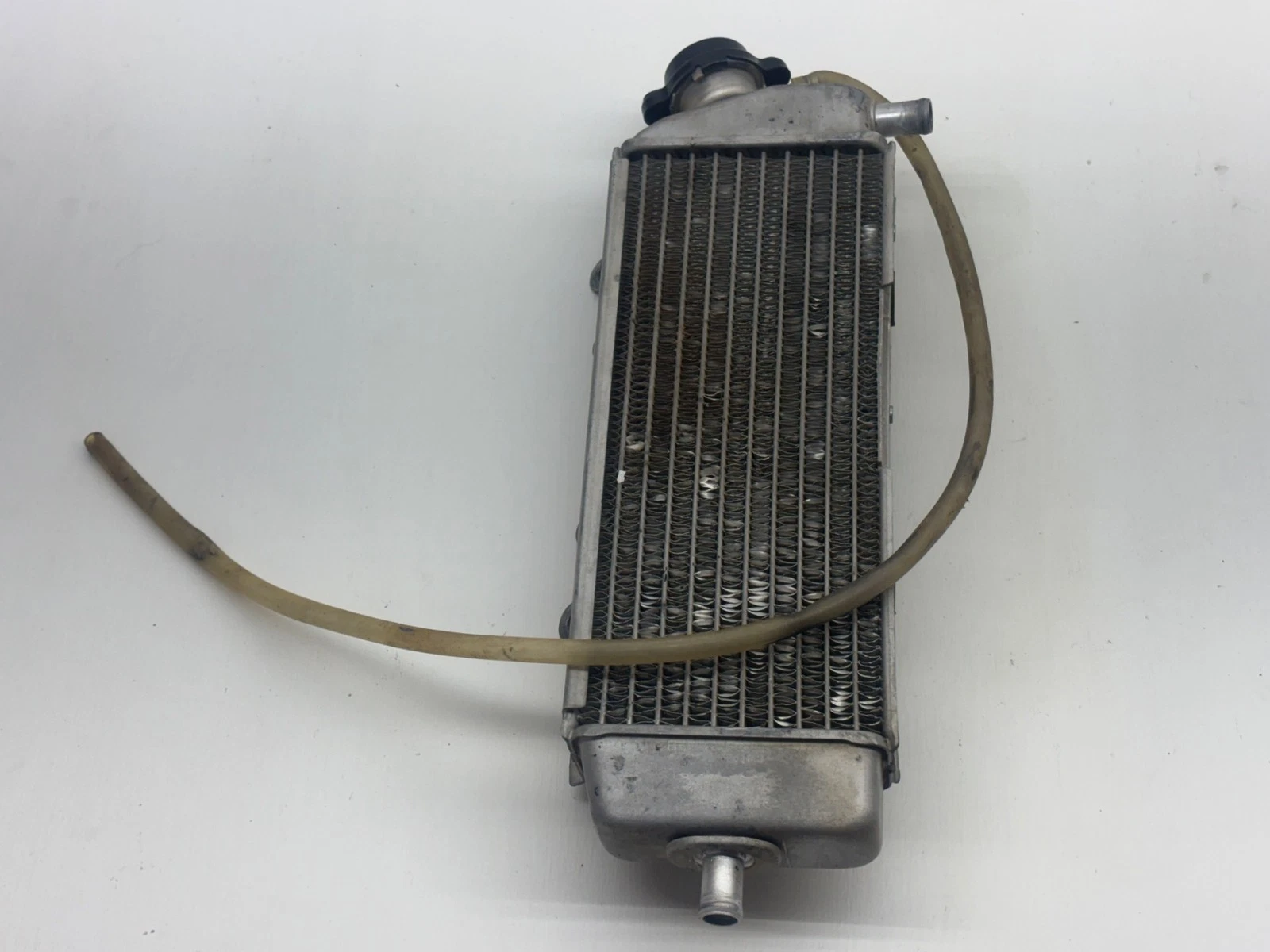 04-05 Kawasaki KX250F OEM Right Side Radiator Fill Cap Cooling MX 39061-0004