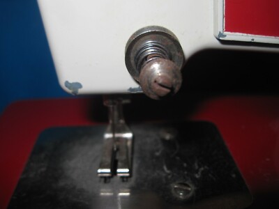 VINTAGE REGINA TOY SEWING MACHINE (BERLIN MADE IN GERMANY US ZONE