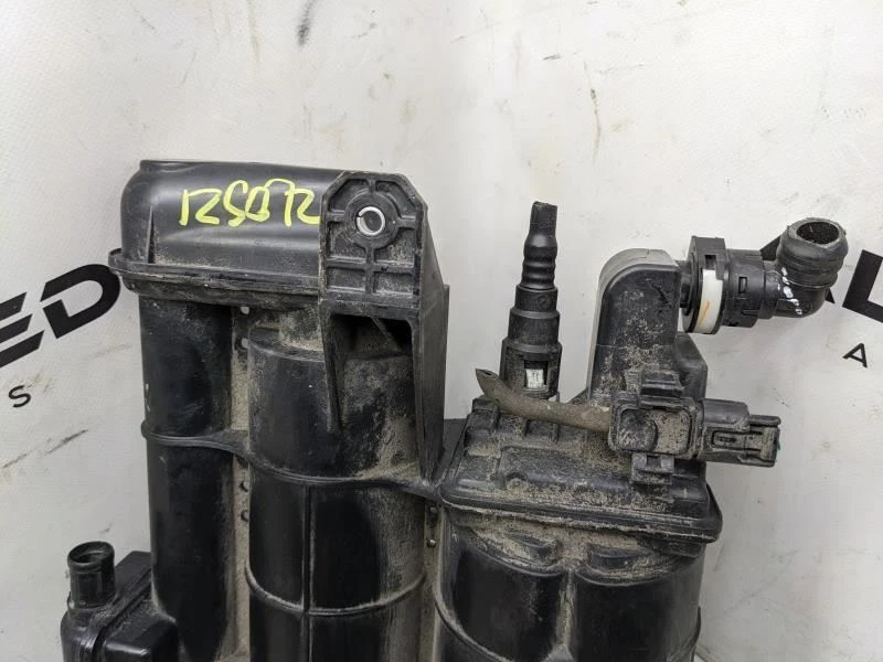 Evaporador de vapor de combustible Honda Pilot 2016-2019 bote de emisiones 1730A-TZ5-A010 OEM Foto 2 de 4