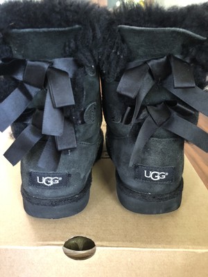 black uggs size 4