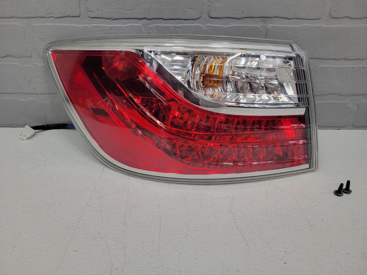 Mazda 純正 テールランプ 本体 W2740 2010-2012 Mazda CX-9 Left Driver Rear Outer Taillight Lamp