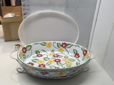 Temp-tations By Tara Casserole Dish Floral Embroidery Oval w/ Wire Carrier 
