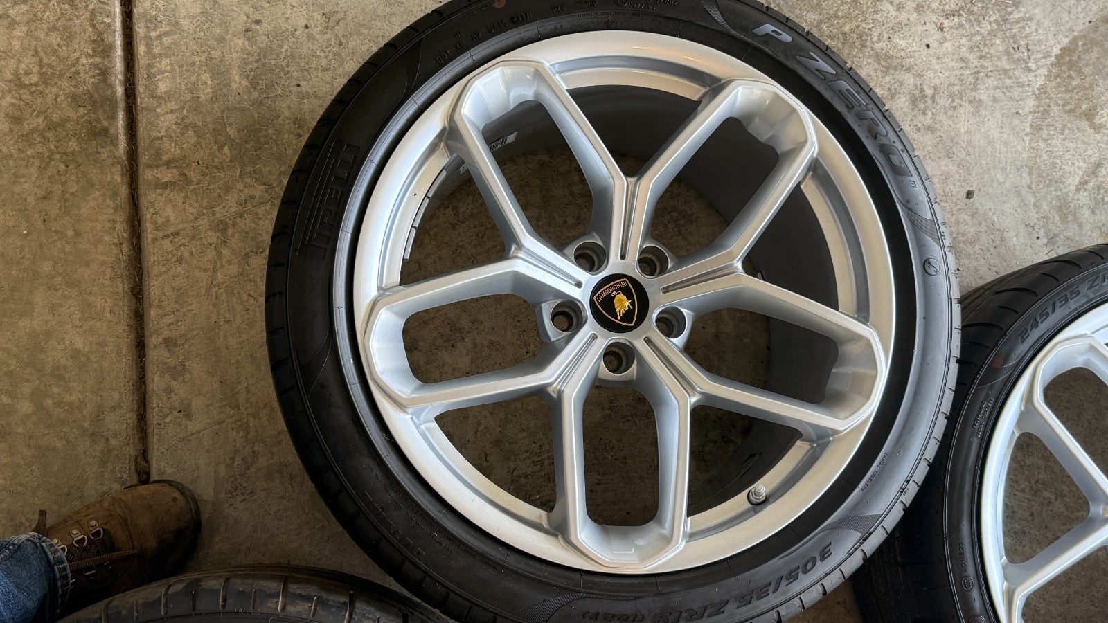 19" LAMBORGHINI WHEELS TIRES RIMS OEM SET HURACAN SILVER STOCK FACTORY EVO LP580