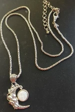 Sarda Sterling Silver Rare Moon Cresent Pendant with Chain