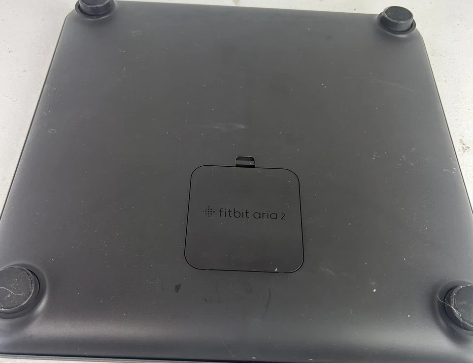 Умные весы Fitbit Aria 2 Wi-Fi черные FB202BK - Изображение 3 из 4